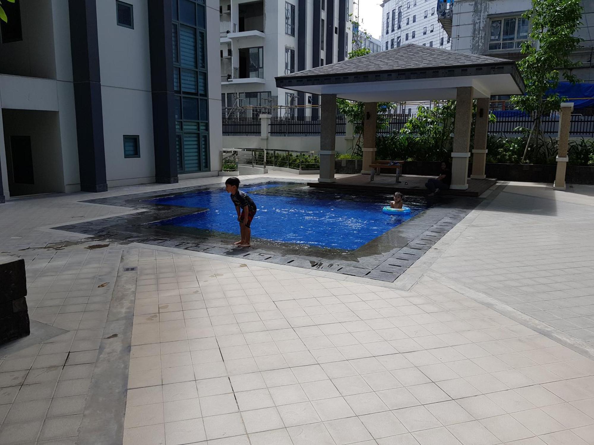 Palmtree Villas Two Condotel Near Airport Pasay Exterior photo